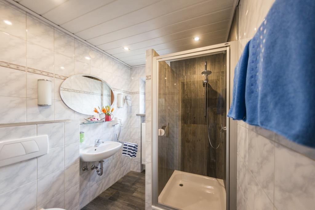 Pension Wendelstein Miesbach Zimmer foto